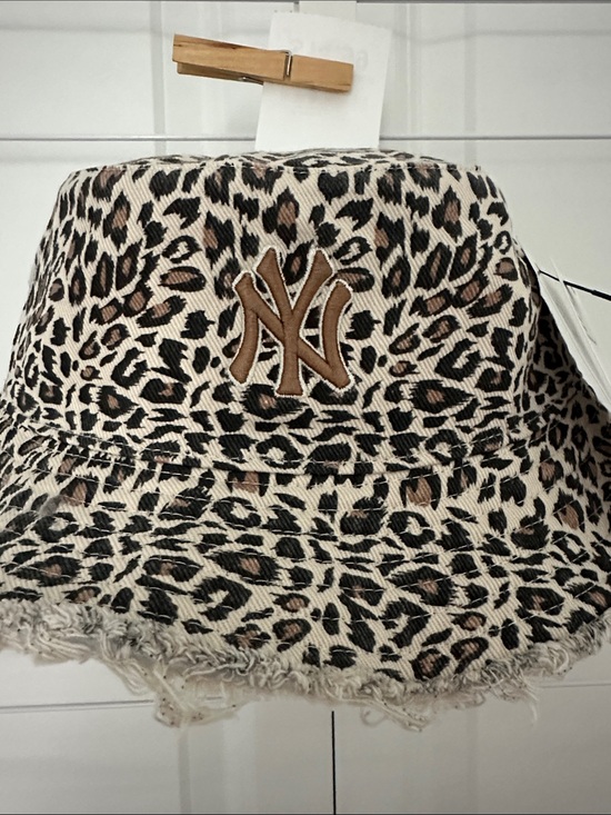 ‘47 Brand Accessories - Women's Leopard Print Bucket Hat - Tan, Black NY ‘47 Genuine Merchandise MLB